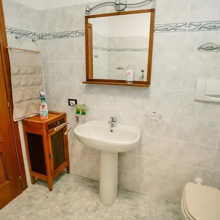 Appartement Live In - 2 Private With Bathroom And Wi-fi Camogli