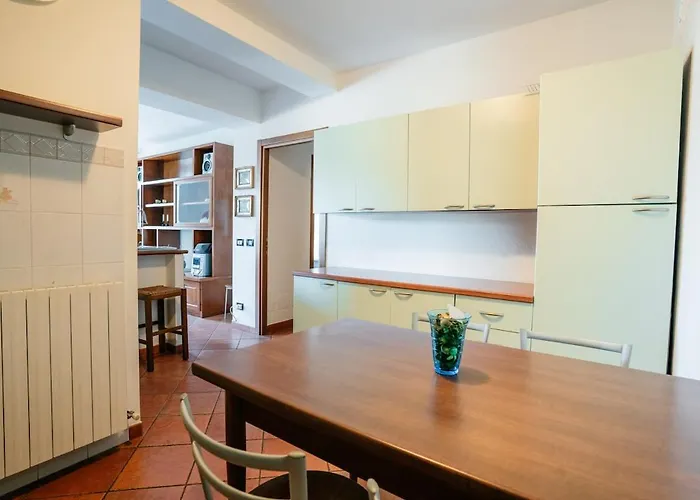 Live In - 2 Private With Bathroom And Wi-fi Lägenhet